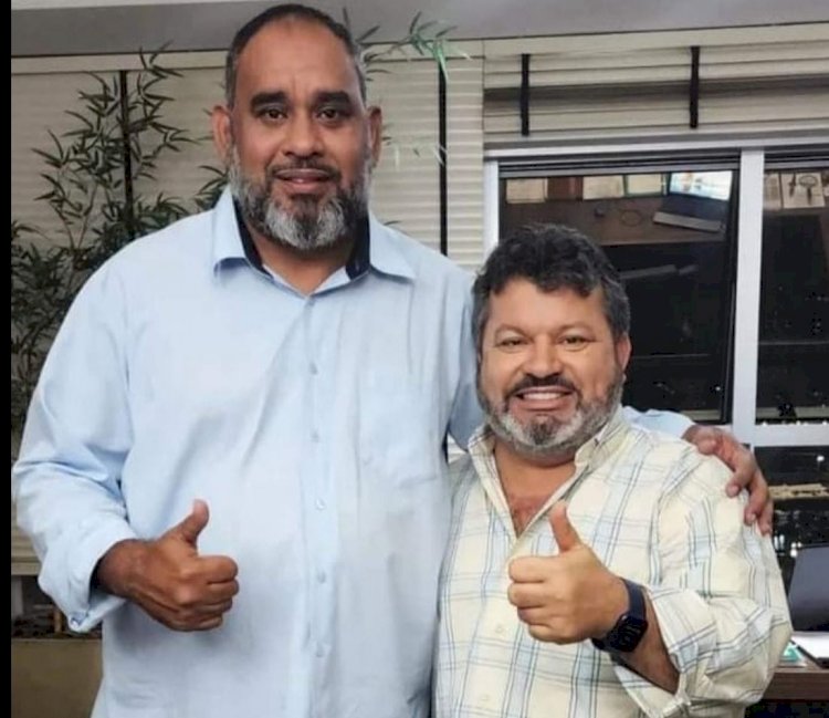 Com Fabiano Reis, Carlos Bernardo firma compromisso de renovação e valorização política