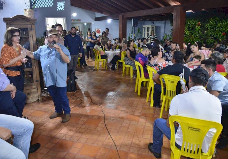 Bela, Marcelo Barros e amigos recebem Carlos Bernardo em Dourados