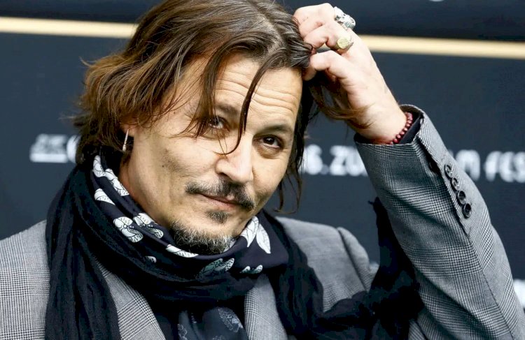 JOHNNY DEPP VOLTARÁ A DIRIGIR FILME; LONGA SERÁ PRODUZIDO POR AL PACINO