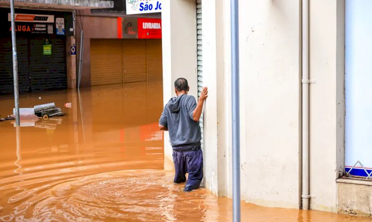 Saiba como prevenir doenças como a leptospirose, após chuvas no RS